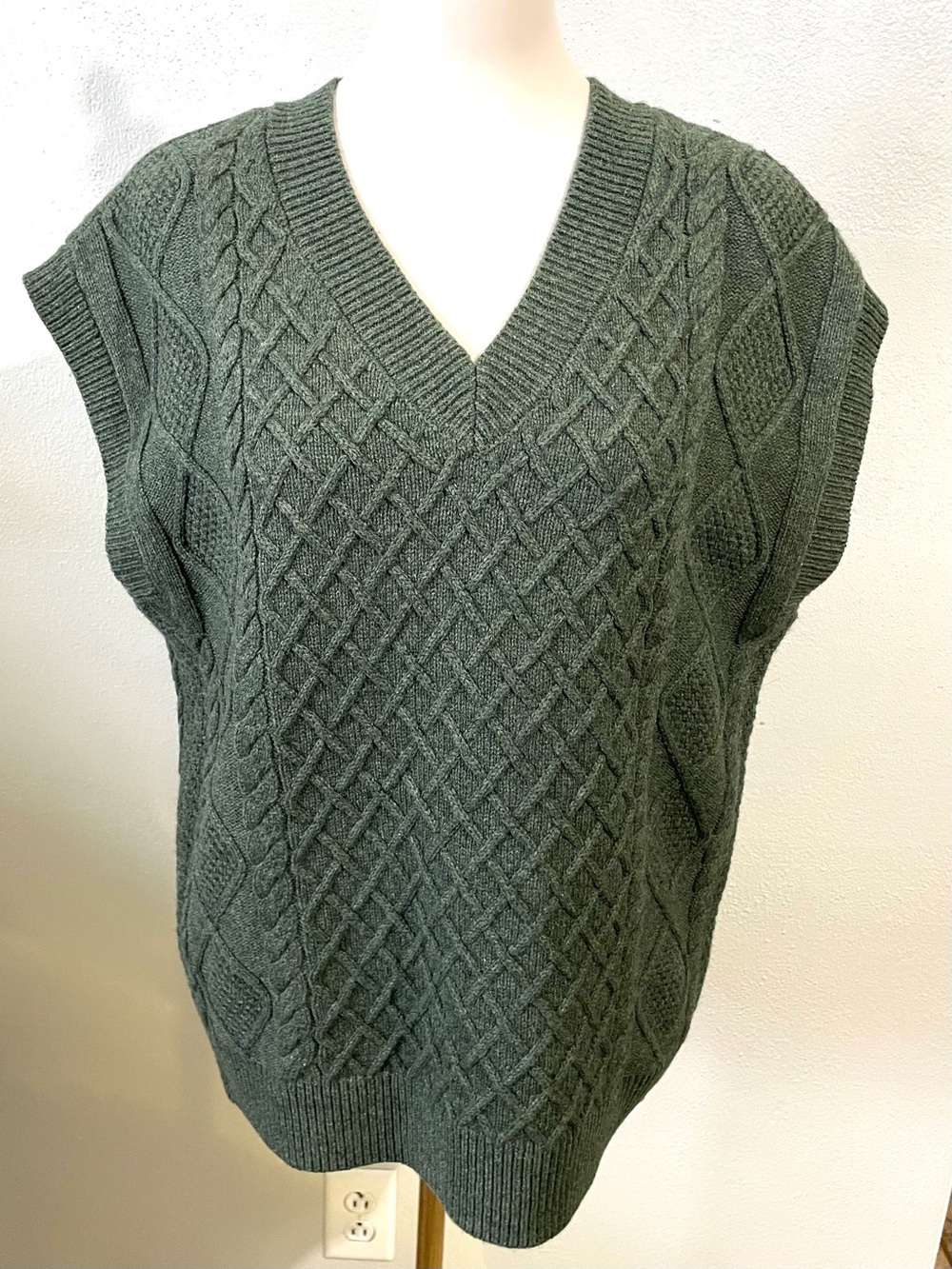 Madewell Wool Blend Cable Knit Sweater Vest Forest Green VNeck Academia Heritage